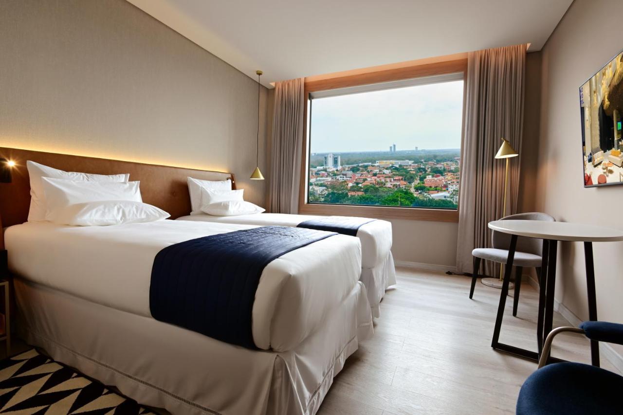 Novotel Санта-Крус-де-ла-Сьерра Экстерьер фото