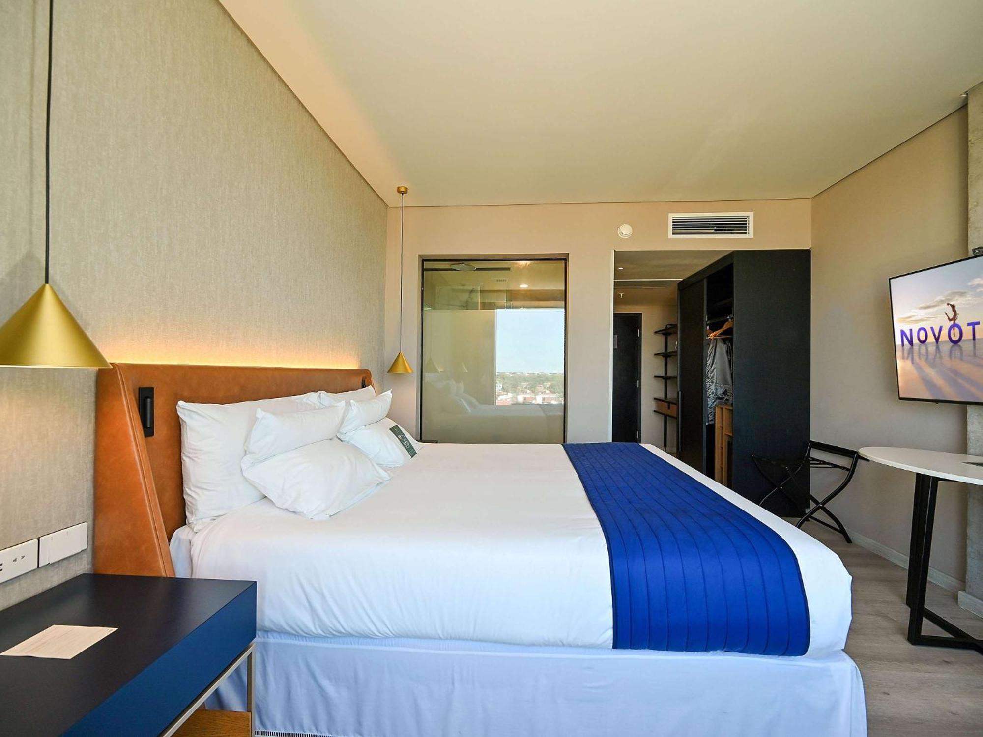 Novotel Санта-Крус-де-ла-Сьерра Экстерьер фото