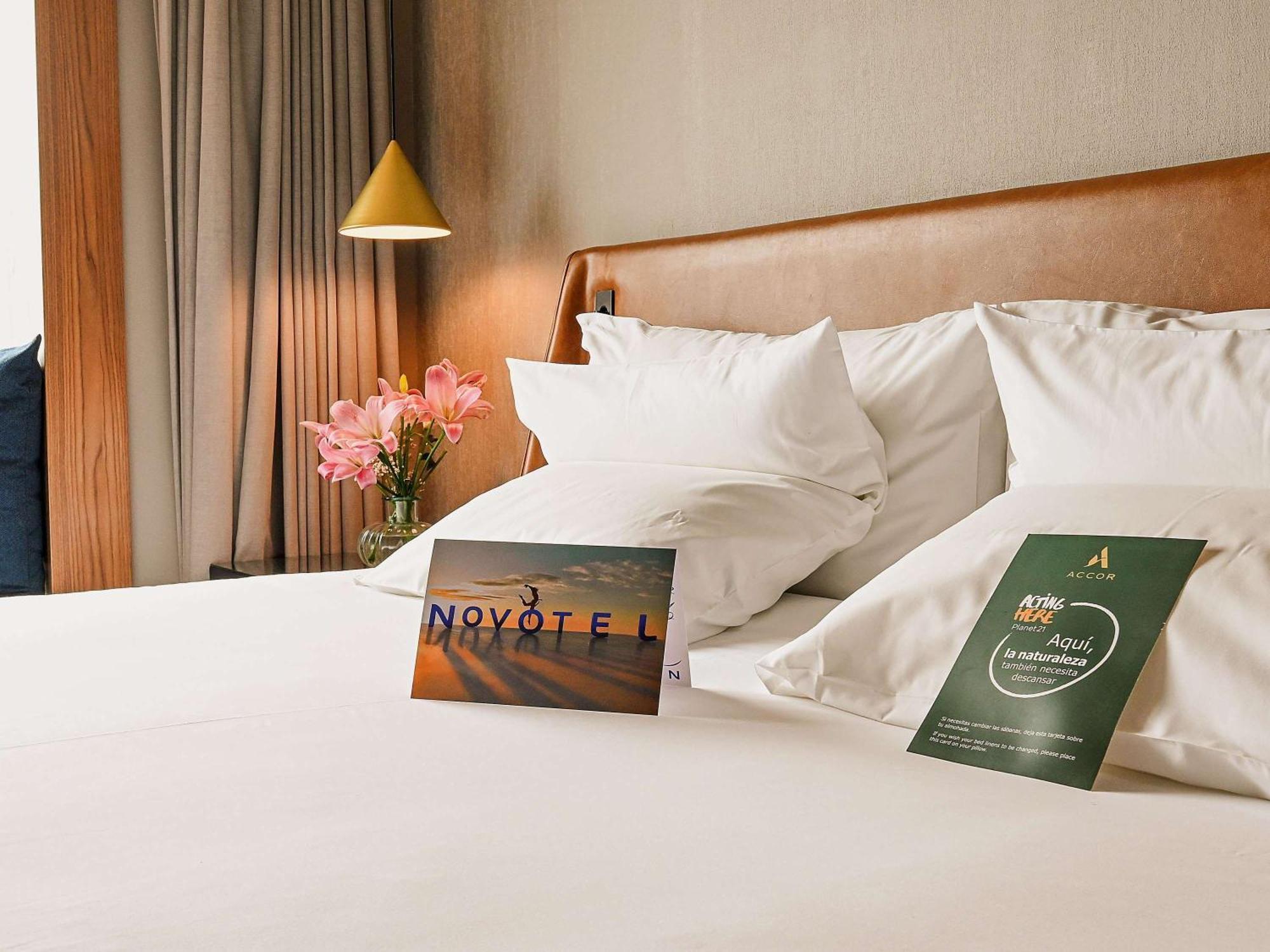 Novotel Санта-Крус-де-ла-Сьерра Экстерьер фото