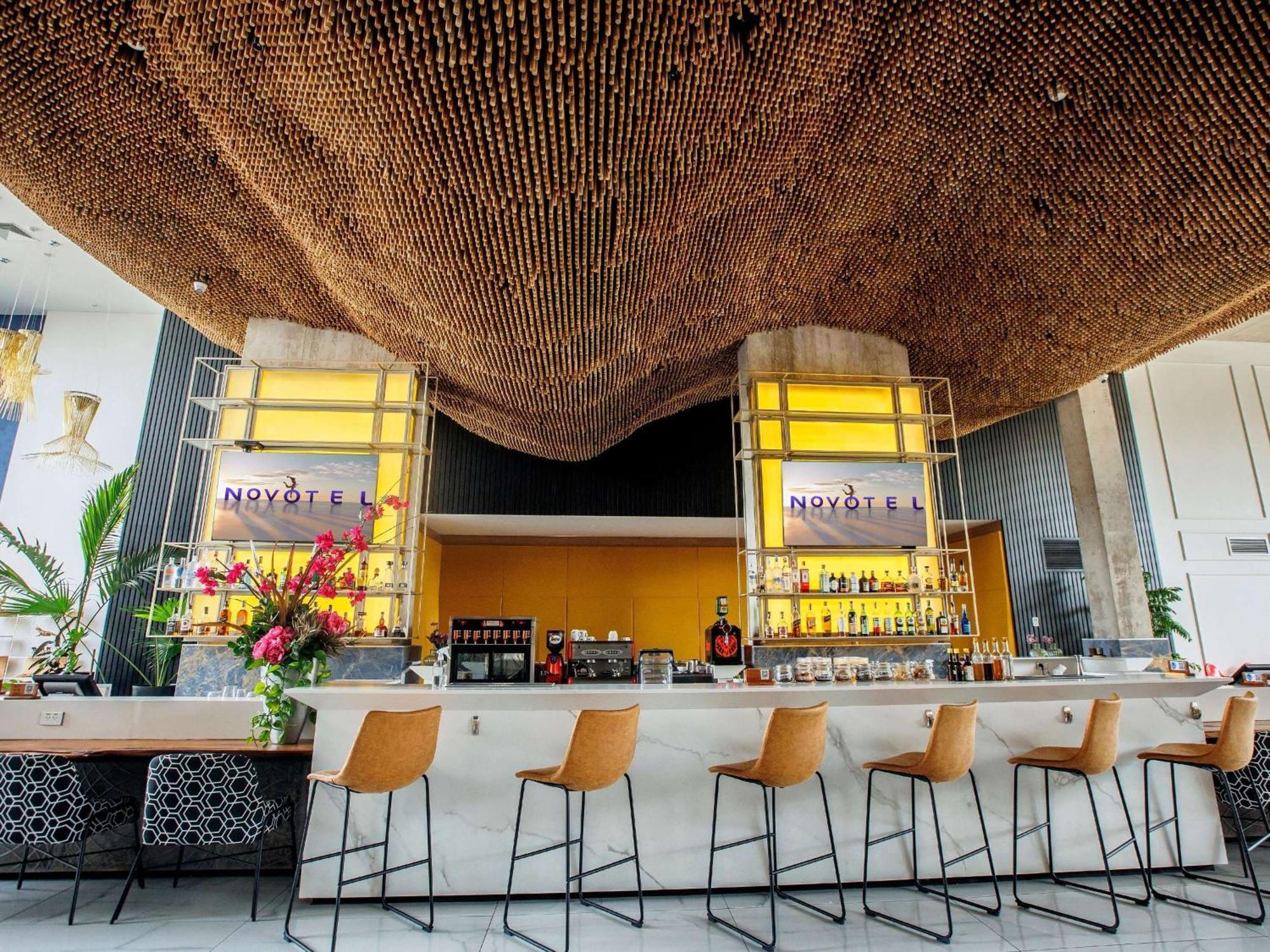 Novotel Санта-Крус-де-ла-Сьерра Экстерьер фото